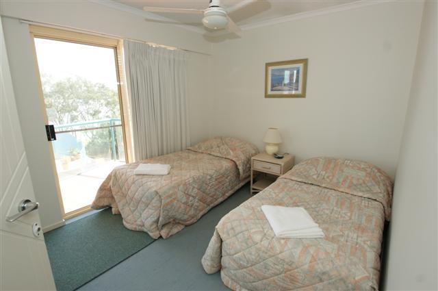 The Esplanade Riverview Holiday Apartments Maroochydore Szoba fotó